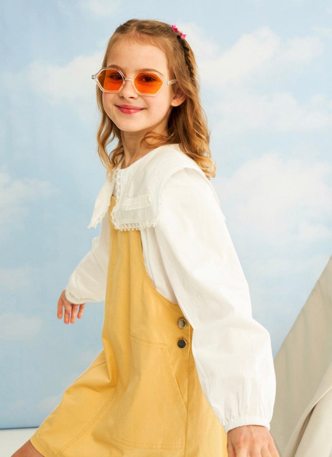 Chemise blanche brodée pour fille