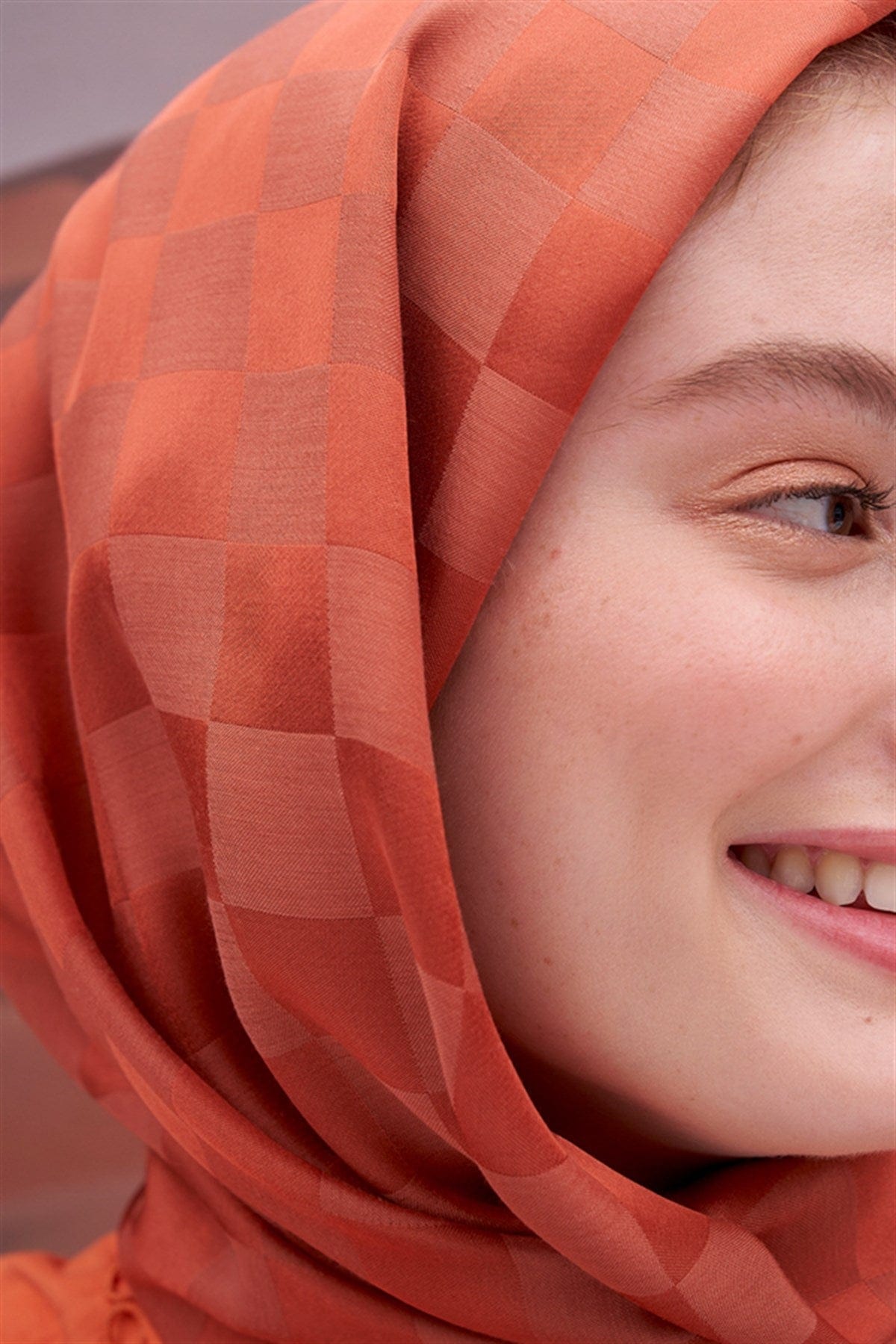 Dama-Jacquard-Hijab aus italienischer Seide