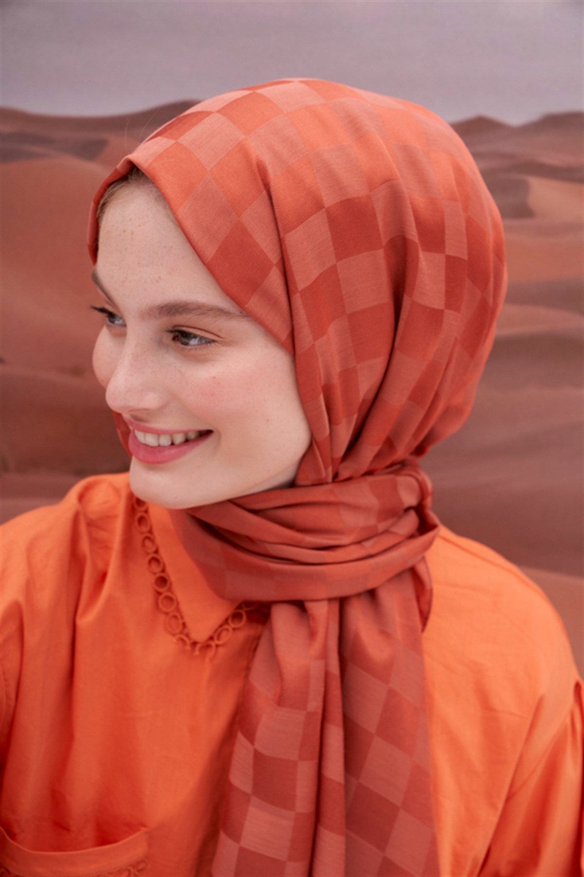 Dama-Jacquard-Hijab aus italienischer Seide